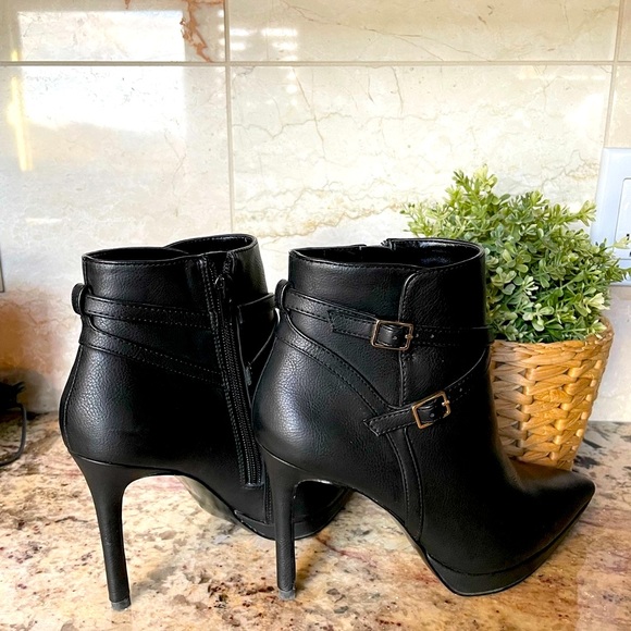 Charles & Keith High Heel Boots - Picture 7 of 8